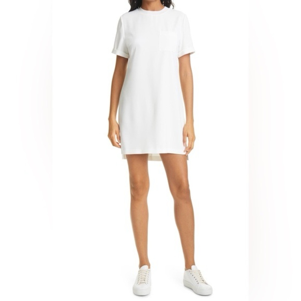 Alice + Olivia
Catalina T-Shirt Dress